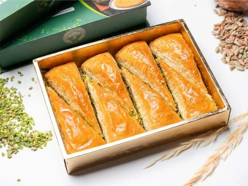 Carrot Slice Baklava with Pistachio Box