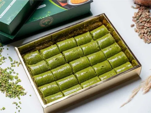 Pistachio Roll Baklava Box